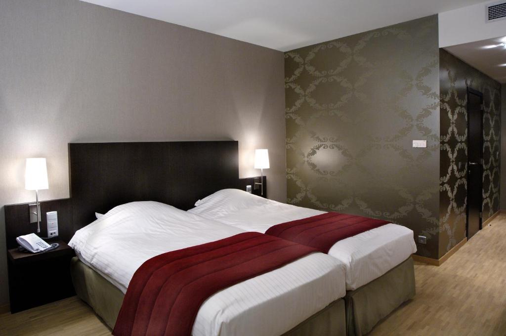 Biznis Hotel Lokeren Rum bild